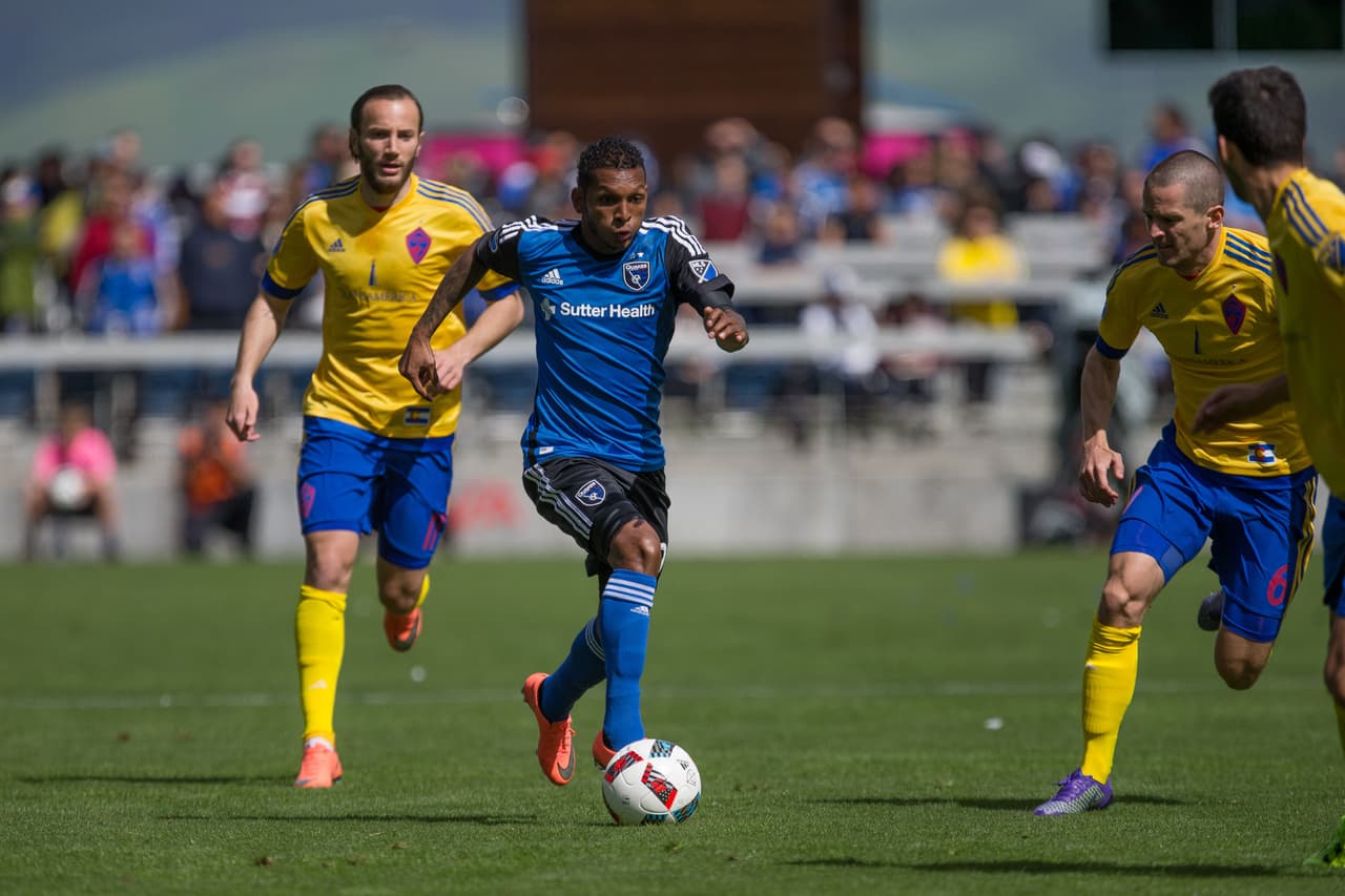 Satisfacción en San Jose Earthquakes con el debut del panameño Alberto Quintero