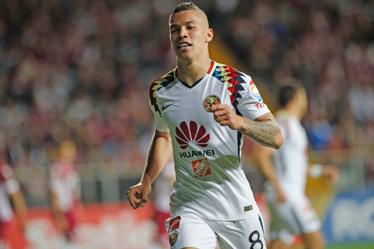 El siguiente en aparecer en el marcador sería el mediocampista colombiano Matheus Uribe.