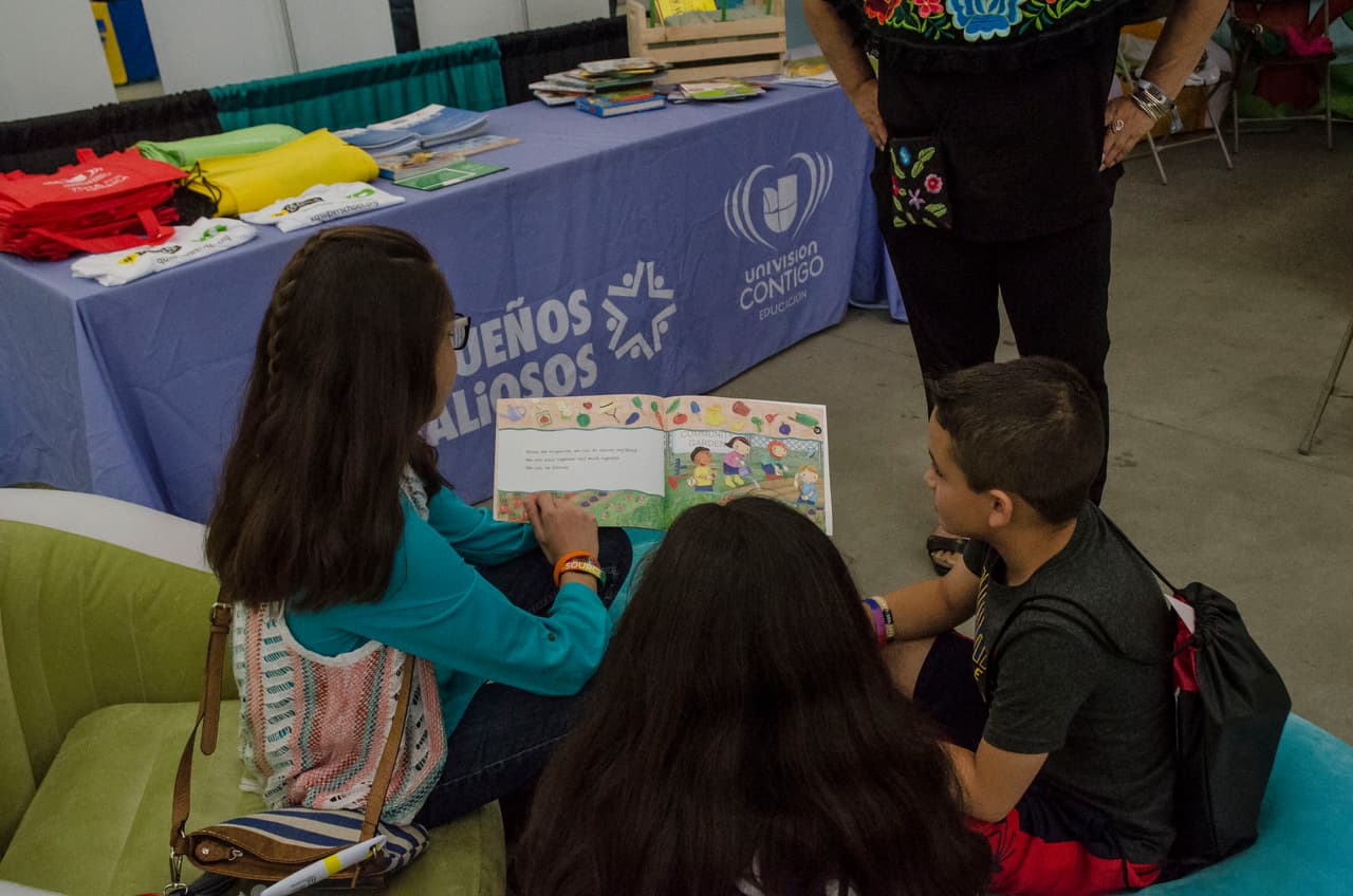 7 escenarios y mas de 50 artistas en 3 dias fueron los ingredientes para PuebloFest el 17 al 19 de marzo donde llegaron personas para disfrutar de todo el estado de California.