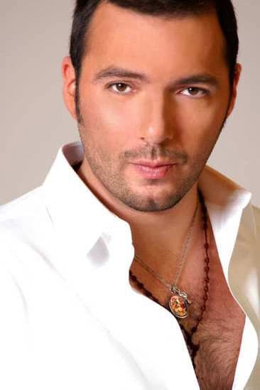 Con el tiempo se fue consolidando como uno de los villanos de moda, aunque no dejó de hacer personajes buenos.