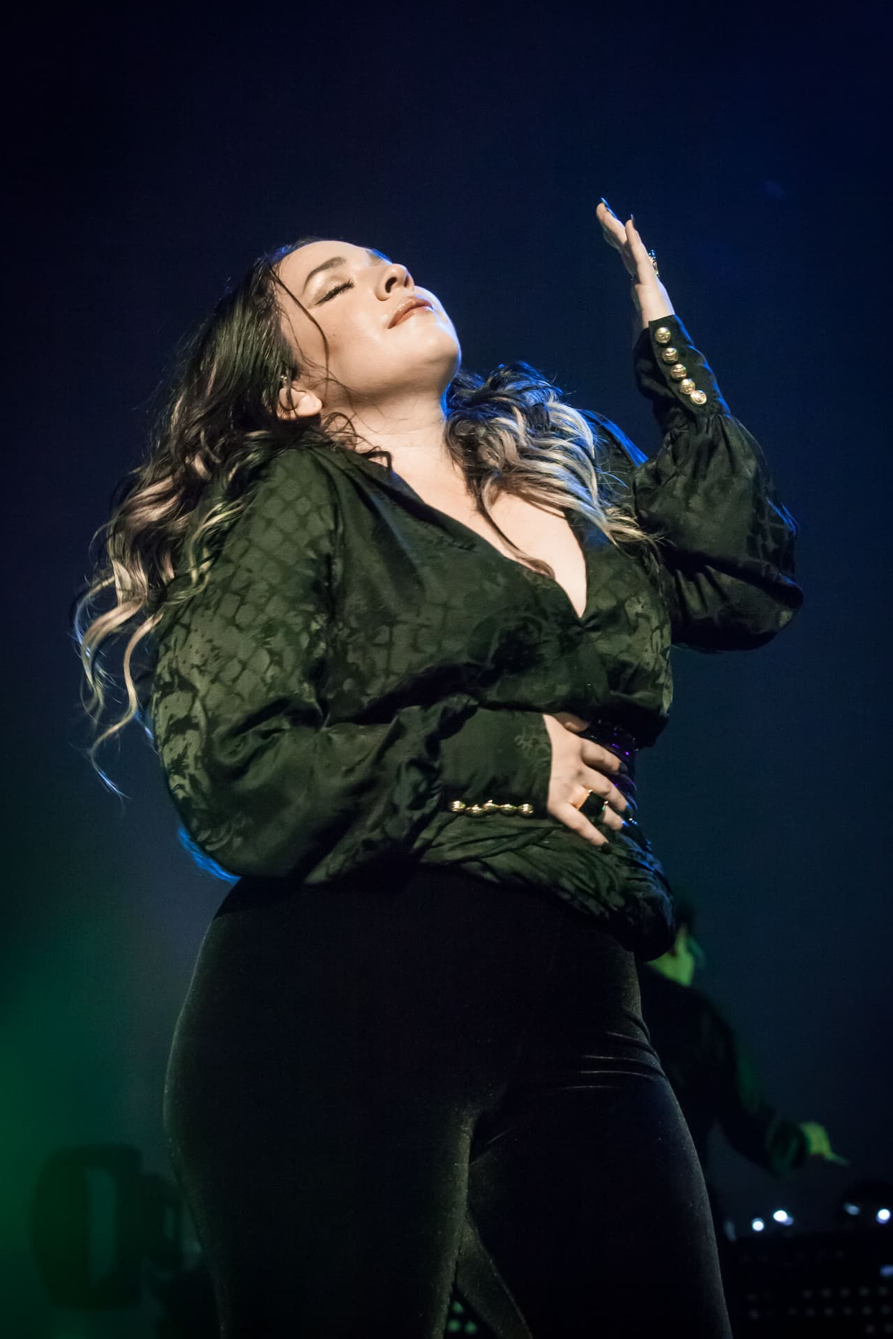 ¿Quién dice que las chicas con curvas no pueden usar leggins?