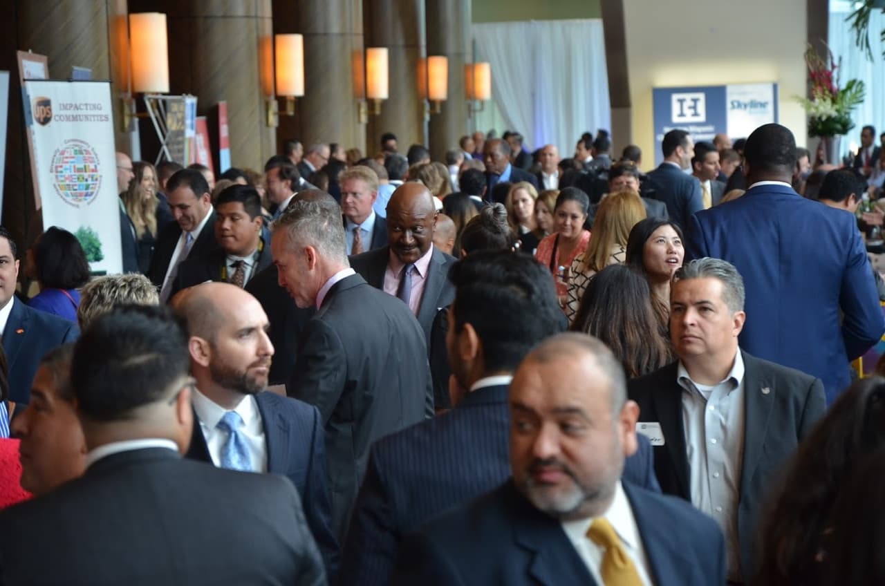 "Durante las últimas cuatro décadas, nuestra cámara ha sido la voz de los hispanos y comunidad de negocios hispana en la región", aseguró la Dra. Laura Murillo, Presidente y Directora Ejecutiva de la Camara de Comercio Hispana de Houston.