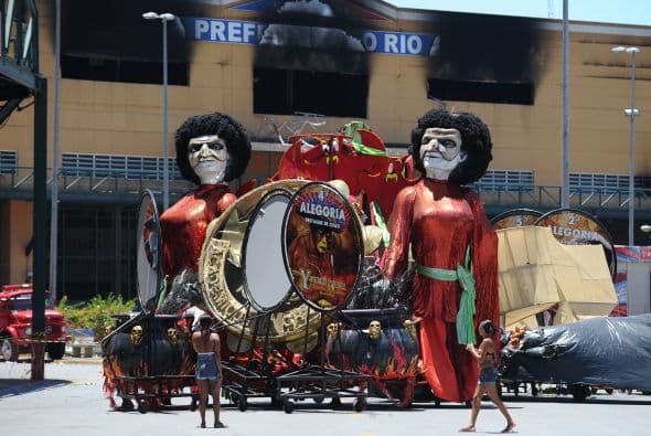 A tan sólo un mes del espectáculo que reúne a miles de personas procedentes de diferentes países, la alcaldía de Río de Janeiro dio su palabra de que el carnaval se realizará.