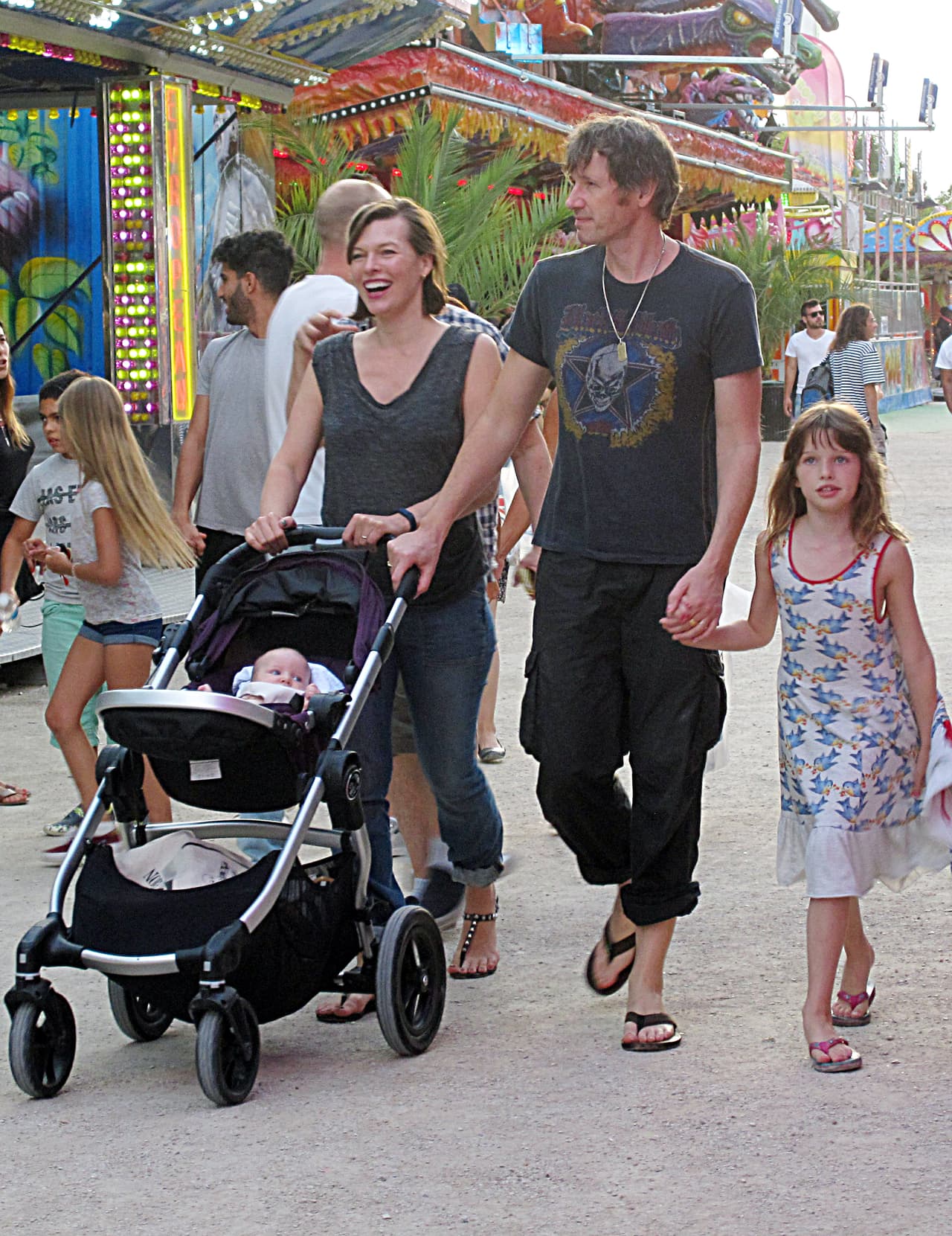 ¿A poco no Ever es idéntica a su mamá? En algunos años seguramente será la sucesora de su belleza.