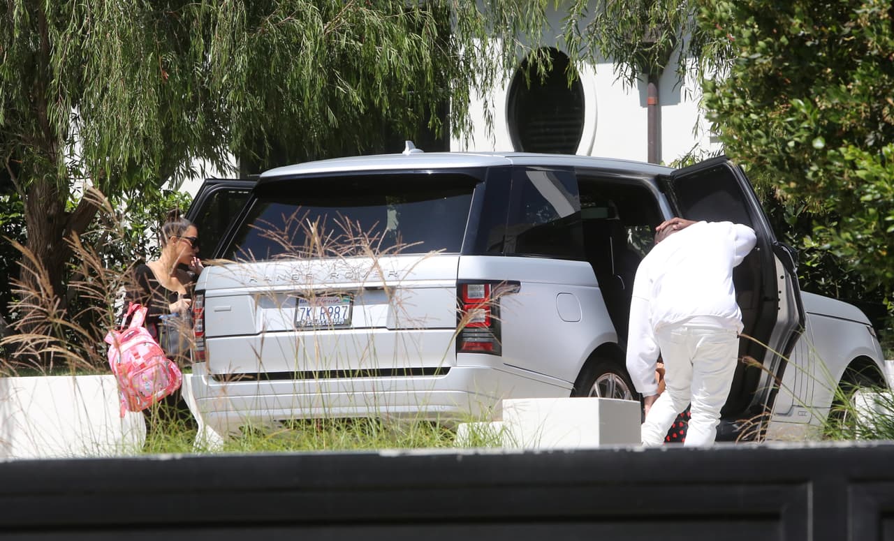 Pero la familia creció y tuvieron que optar por opciones más prácticas como esta 
<b>Range Rover.</b>