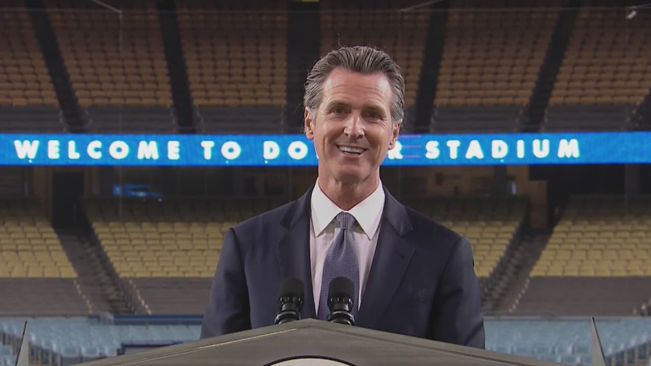 Se espera que este martes durante su intervención, el gobernador de California hable sobre los problemas que ha causado la pandemia del coronavirus en todo el estado y el proceso de vacunación. El estadio de los Dodgers fue escogido para dicho evento porque es uno de los megacentros de inmunización más grandes en todo el país.
