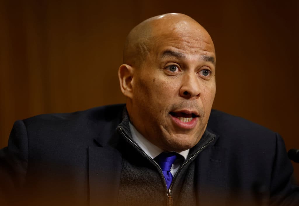 El senador Cory Booker, de Nueva Jersey, durante una audiencia en el Senado.