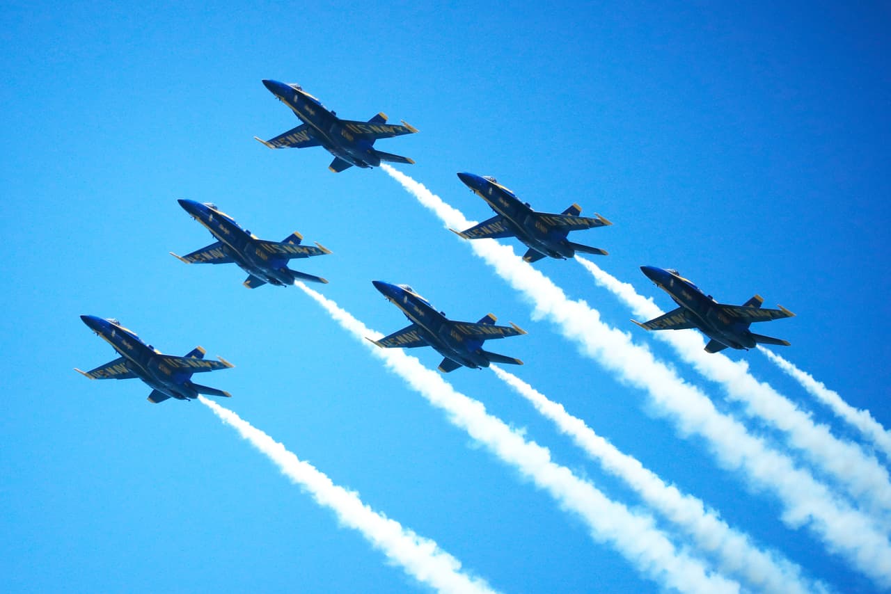 Los aviones despegaron desde Boca Ratón, atravesaron Fort Lauderdale y siguieron hasta Miami, donde tras volar sobre la ciudad siguieron hacia Homestead.