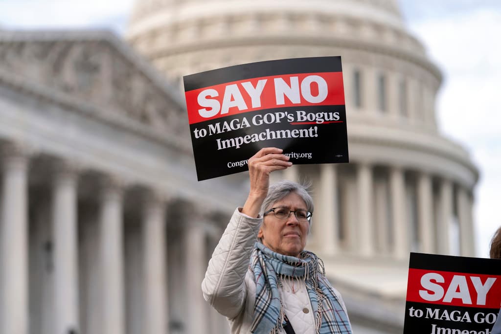 ¿Se acerca un juicio político a Biden con la formalización de la investigación para su 'impeachment'?