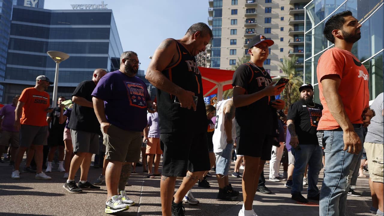 Alertan sobre venta de boletos falsos para ver a los Phoenix Suns en las finales de la NBA en Arizona
