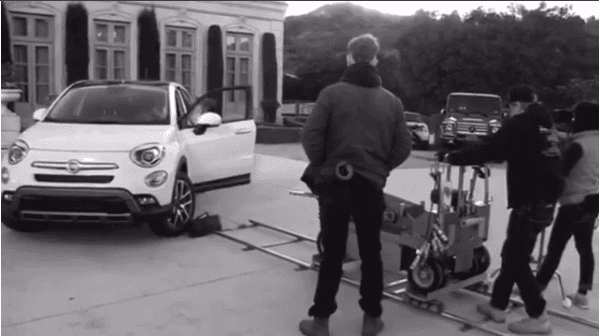 Cada escena del clip es inspiradora.