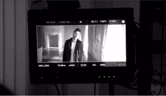 Y qué mejor hacer mancuerna con otro joven exitoso, Prince Royce.