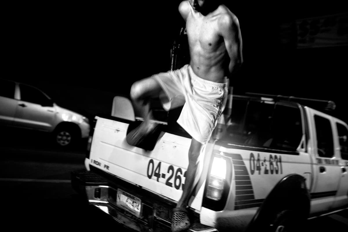 <b>Migrar para sobrevivir. </b>En los últimos años
<b><a href="https://www.univision.com/noticias/america-latina/de-migrantes-a-refugiados-el-nuevo-drama-centroamericano">la violencia vinculada a las pandillas ha provocado una ola de refugiados</a></b> que huyen a otros países como México, Belice o Estados Unidos. Según la Agencia de la ONU para los Refugiados, ACNUR, el número de personas procedentes de El Salvador, Honduras y Guatemala que solicitan asilo en el mundo se ha multiplicado por siete entre 2010 y 2015.