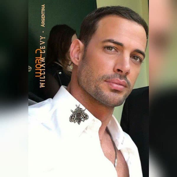 Aunque en los últimos años se ha dedicado por completo al cine, en donde le ha ido muy bien.