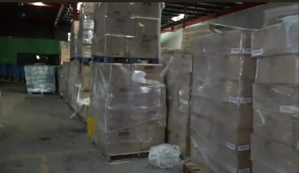 Lo último sobre el escándalo del almacén de suministros en Puerto Rico: desde el despido de su director hasta el arribo de la Guardia Nacional