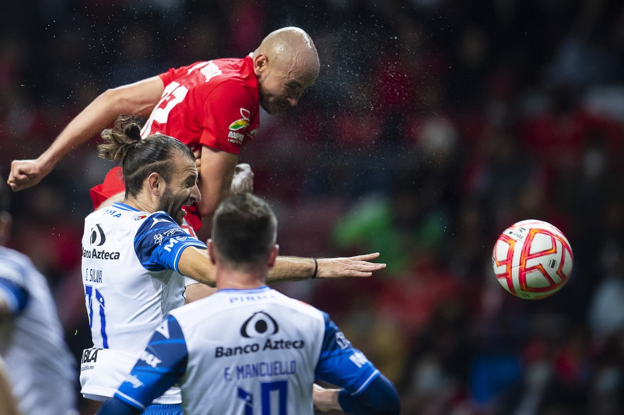 Toluca rescató el empate 1-1 ante Puebla en el Estadio Nemesio Diez en partido adelantado de la Jornada 16.