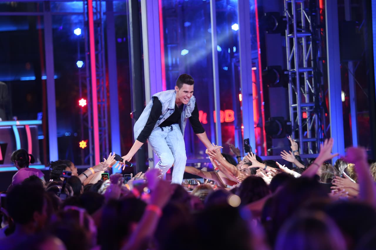 Zabdiel ha cautivado a las chicas con su humildad. Con lágrimas de emoción, este puertorriqueño ha hecho parar a los jueces en varias oportunidades.