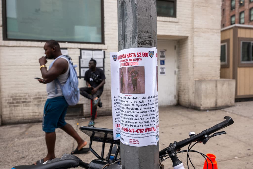 De Rodríguez Marcano solo se dio a conocer oficialmente que era indigente. Se ofrece una 
<b>recompensa de hasta $3,500</b> por información que permita el arresto del sospechoso de asesinarlo.