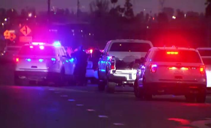 Un estudiante muere tras ser apuñalado a la salida de la escuela al este de Bakersfield 