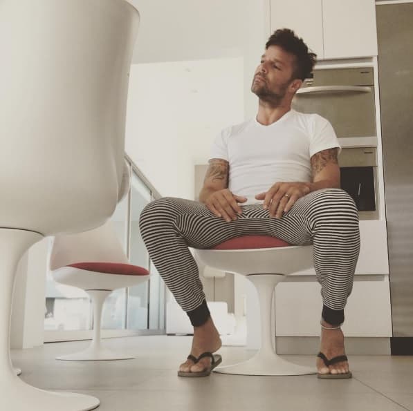 Ricky Martin estaba tan nervioso que su novio no entendía lo que estaba pasando, hasta que Ricky le dijo directamente: "¿te quieres casar conmigo?", y él dijo que sí.