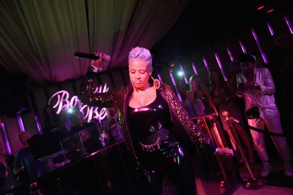 <b>Kelis</b>
<br>Su padre Kenneth, es un músico de jazz estadonunidense y su mamáEveliss, es una diseñadora de moda, mitad china y mitad puertorriqueña.