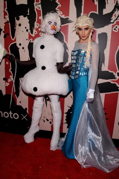 Frozen no podía faltar en la fiesta, en esta ocasión fueron Jesús y Antonio Estrada quienes usaron este disfraz.