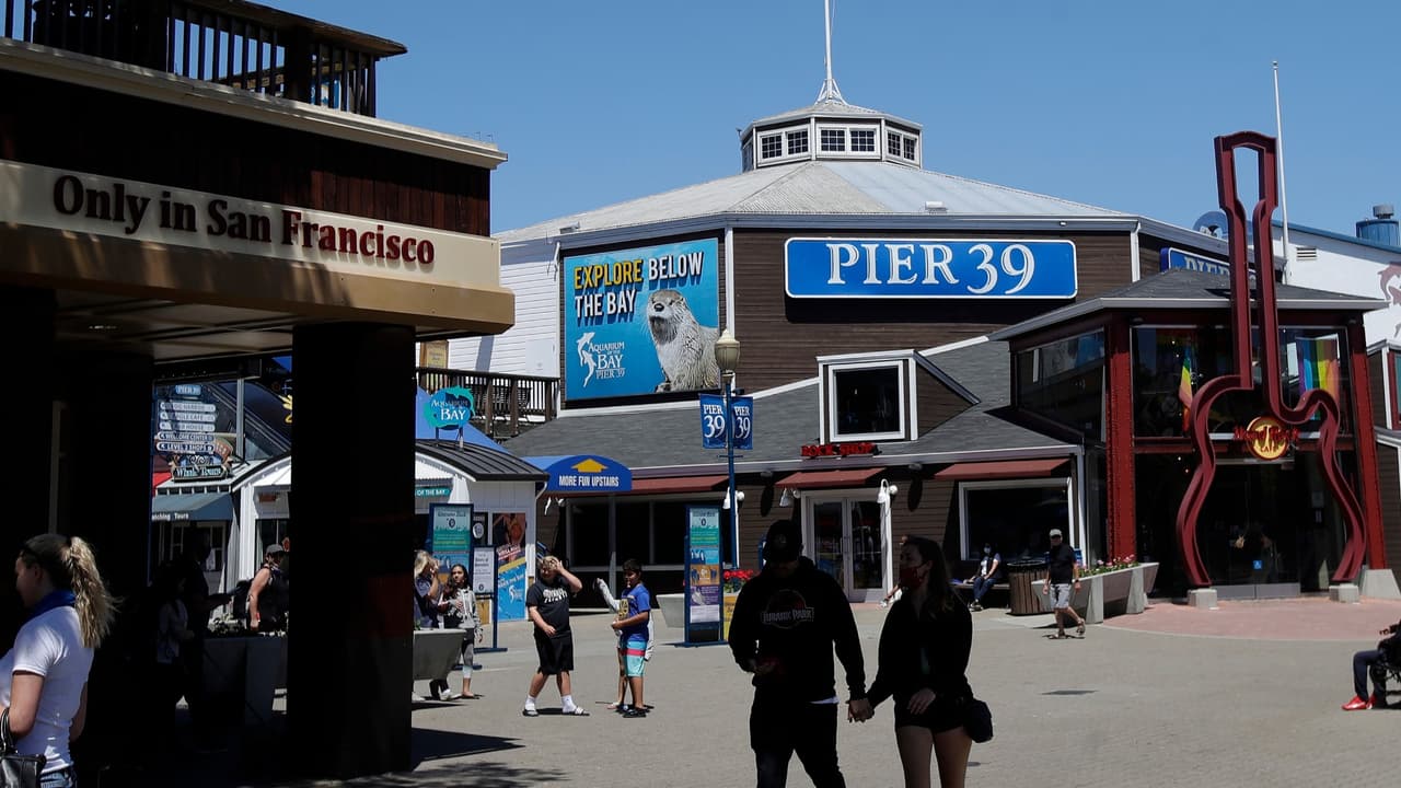 Coronavirus: San Francisco adelanta la fecha para reabrir sitios de alto riesgo como bares y salones de belleza