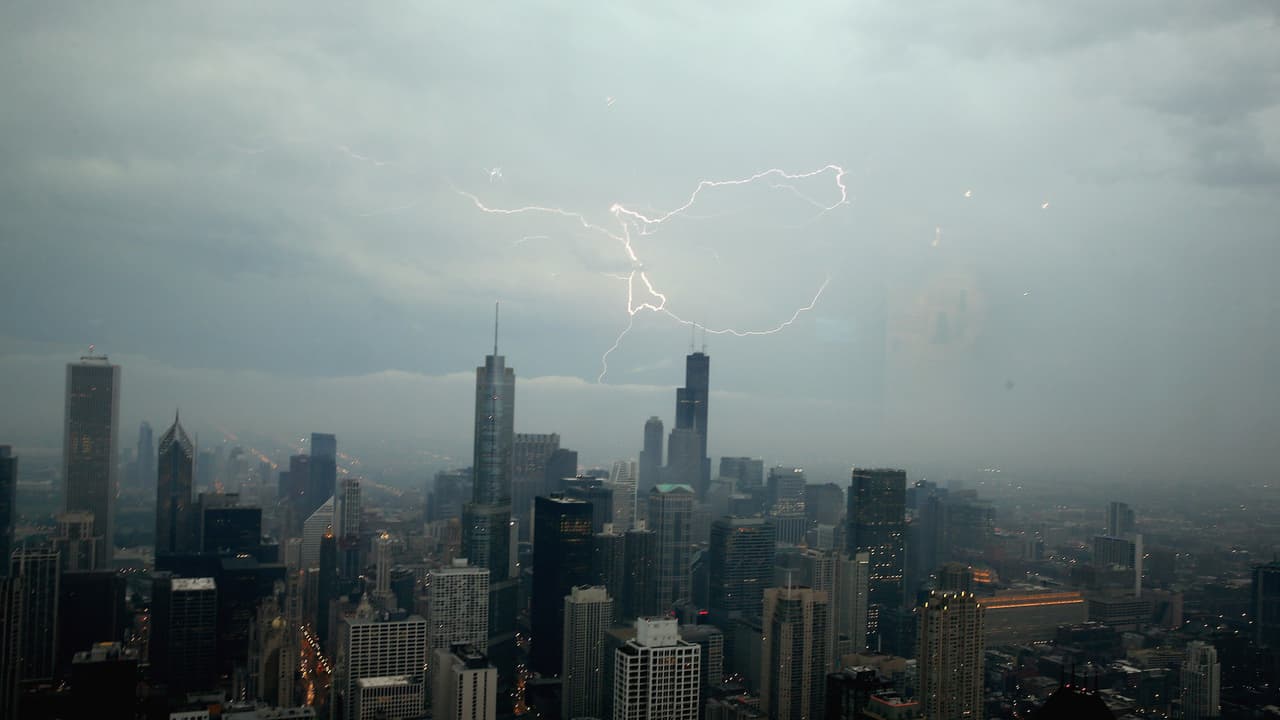 Pronostican tormentas severas durante este jueves y viernes en Chicago y alrededores