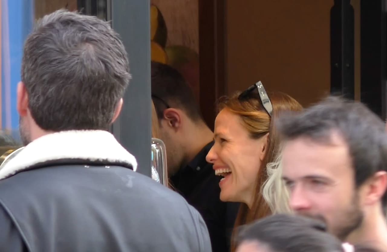 Jennifer lucía de lo más feliz.