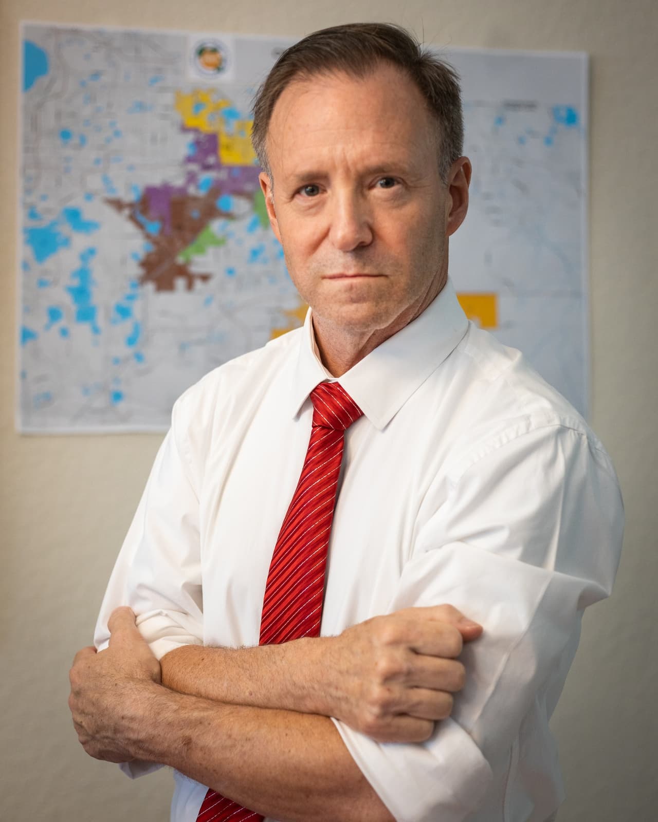 Conoce más sobre Dixon y sus propuestas, 
<b><a href="https://www.votestevedixon.com/" target="_blank">aquí</a></b>.