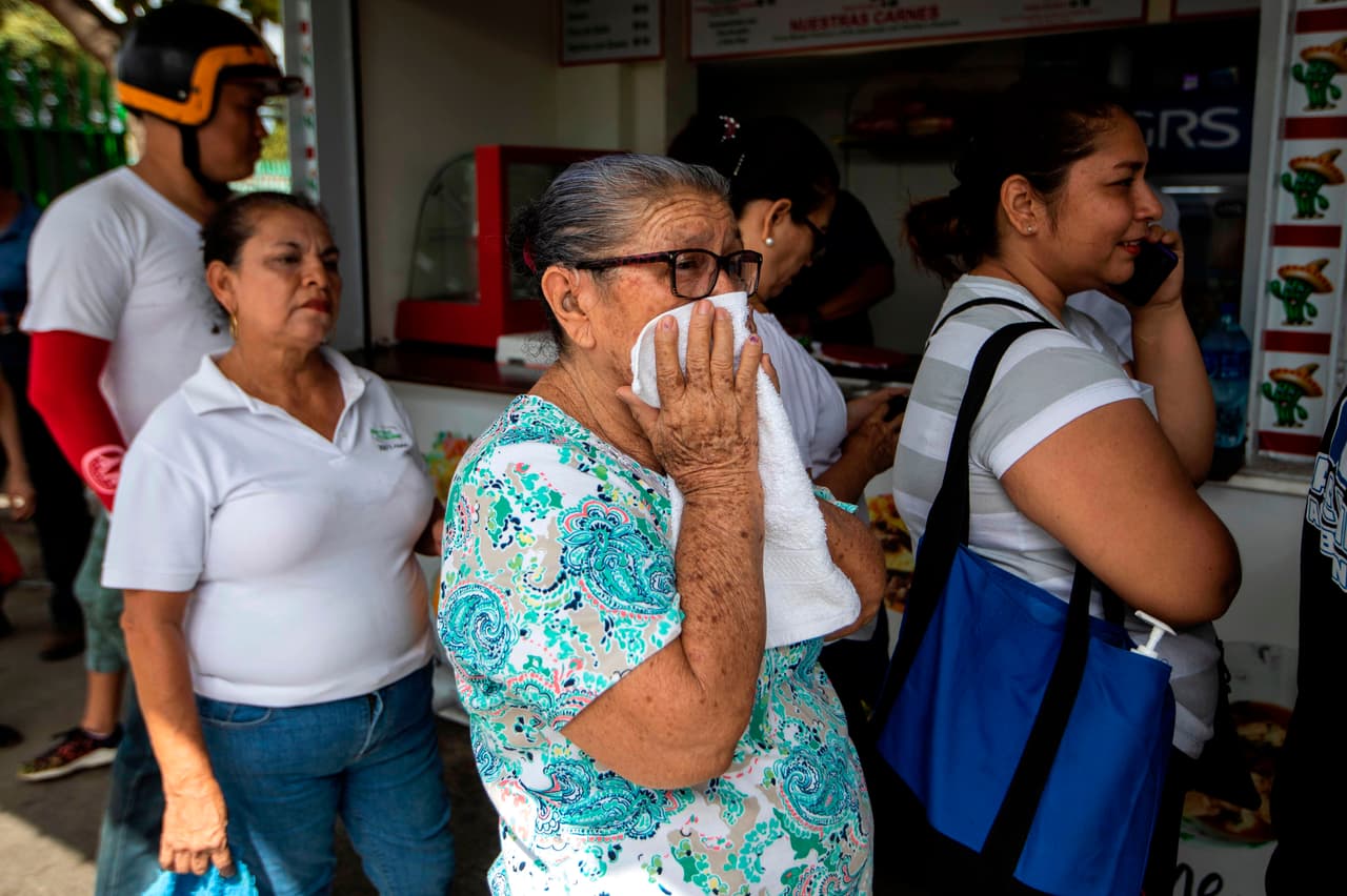 Se entregarán unas 6 mil mascarillas a los residentes del distrito 9 desde el mediodía hasta las 3:00 pm el domingo en el Centro Comunitario Pullman, en la 10355 sur de la avenida Woodlawn. Las máscaras están limitadas a dos por residente.