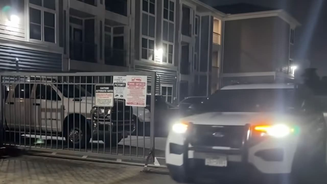 Niña hispana de 2 años muere atropellada al interior de un complejo de apartamentos en Houston