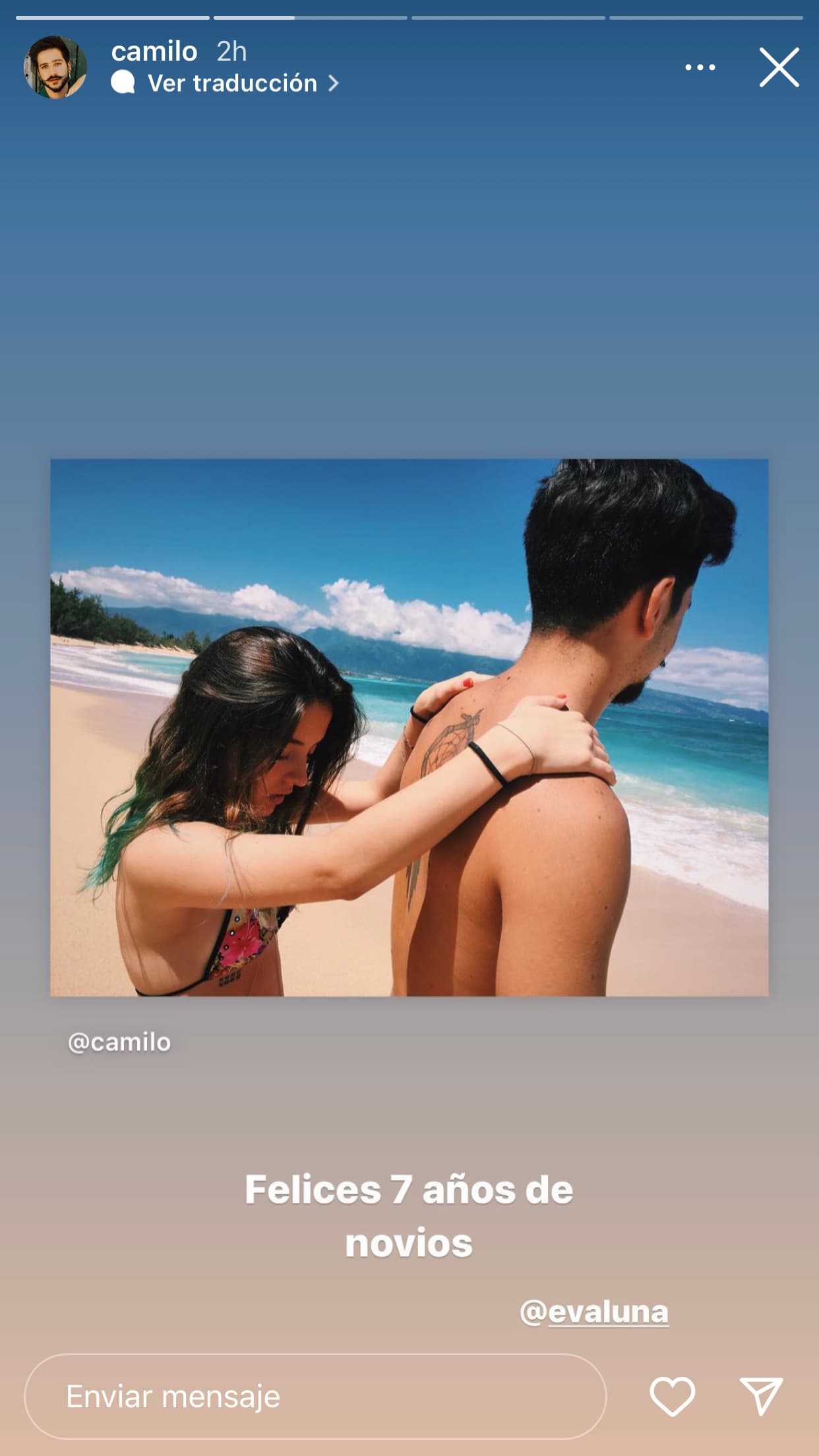 <b>"Felices 7 años de novios"</b>, le deseó a la madre de su hija en una de las fotos. 
<br>