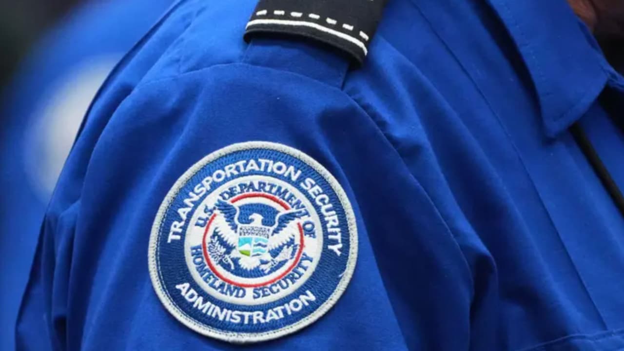 La TSA confirma que comparte datos con ICE para ubicar a viajeros con orden de deportación