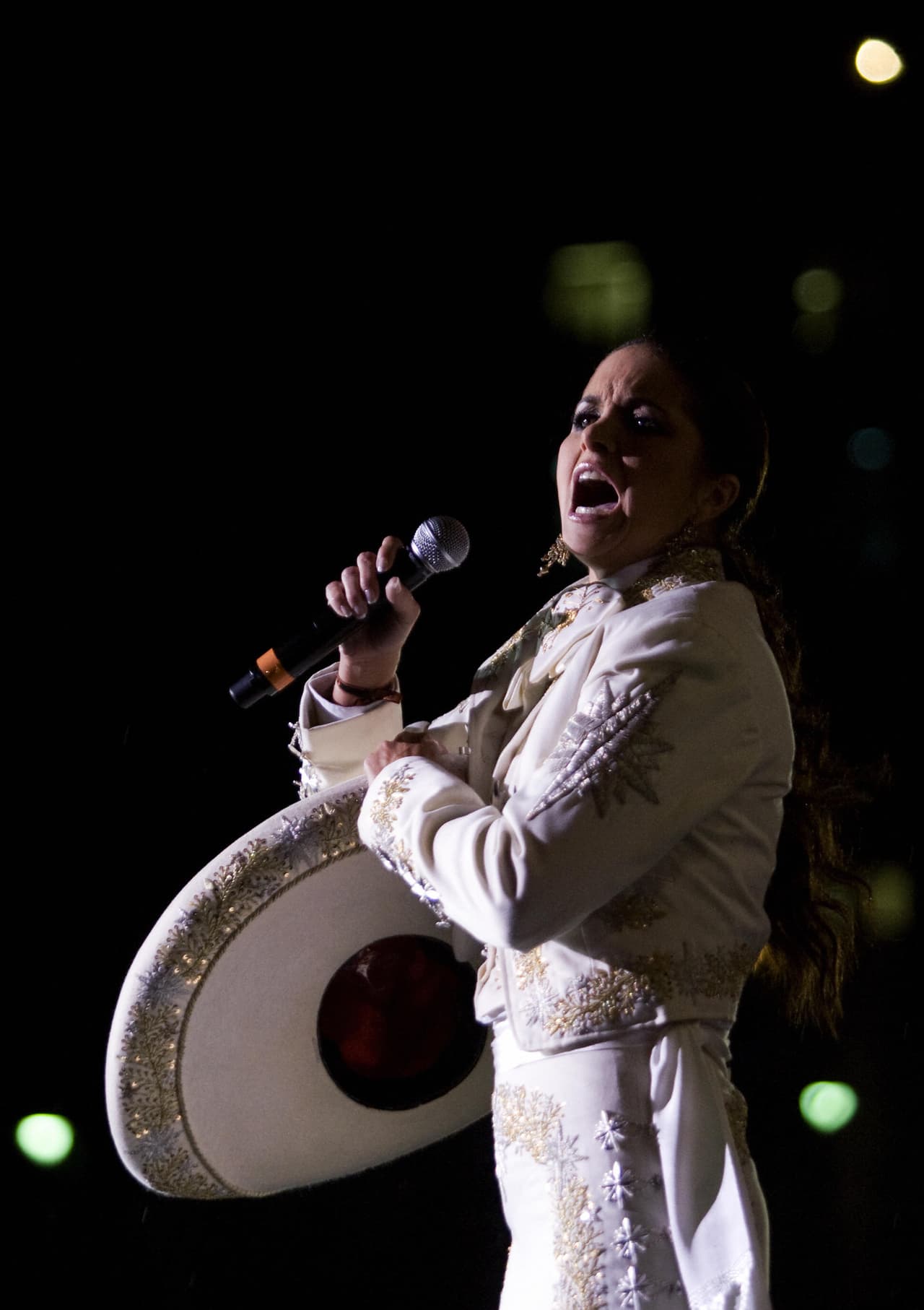 Ella nos da muestra de su amor hacia este género musical en cada presentación.