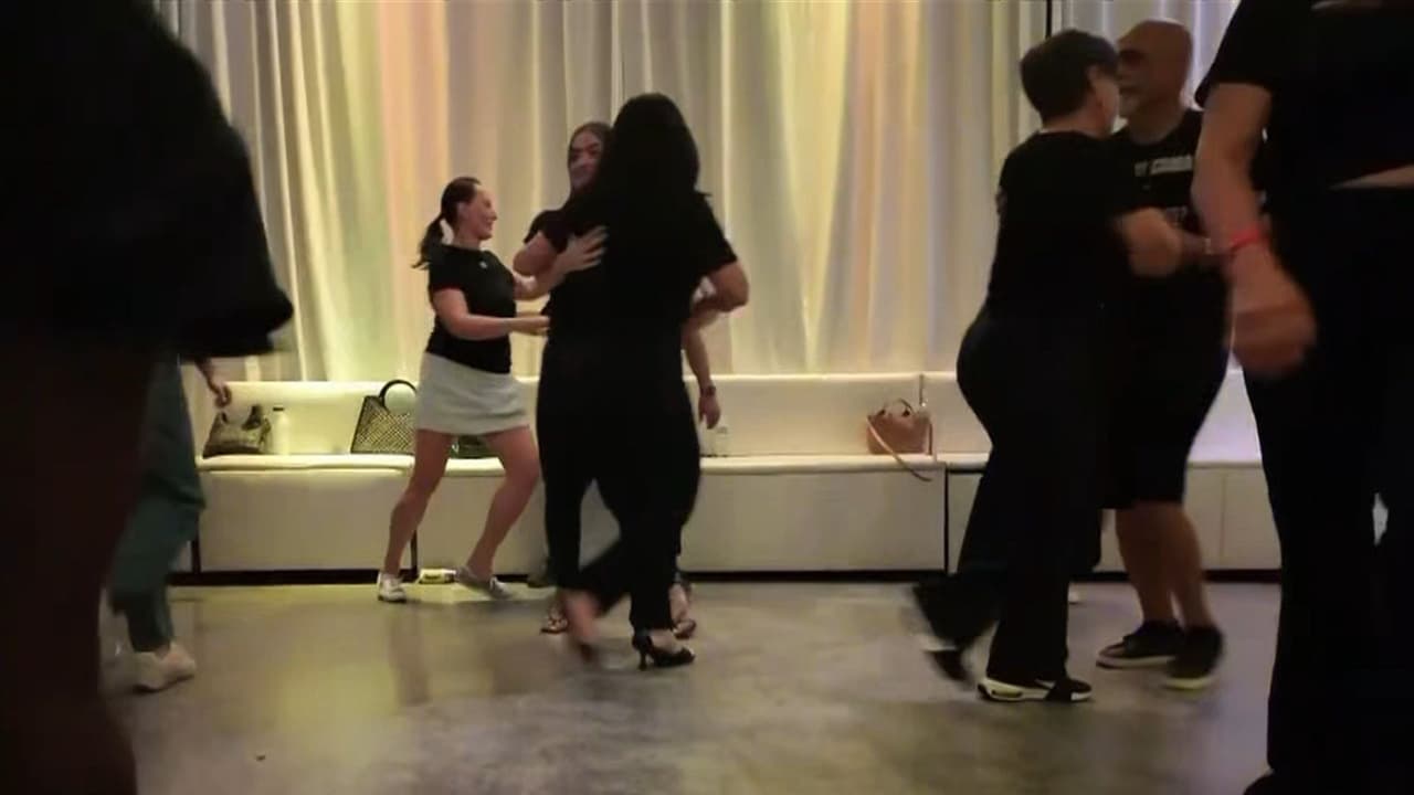 La ciencia lo dice: Bailar salsa podría tener más beneficios de los que crees