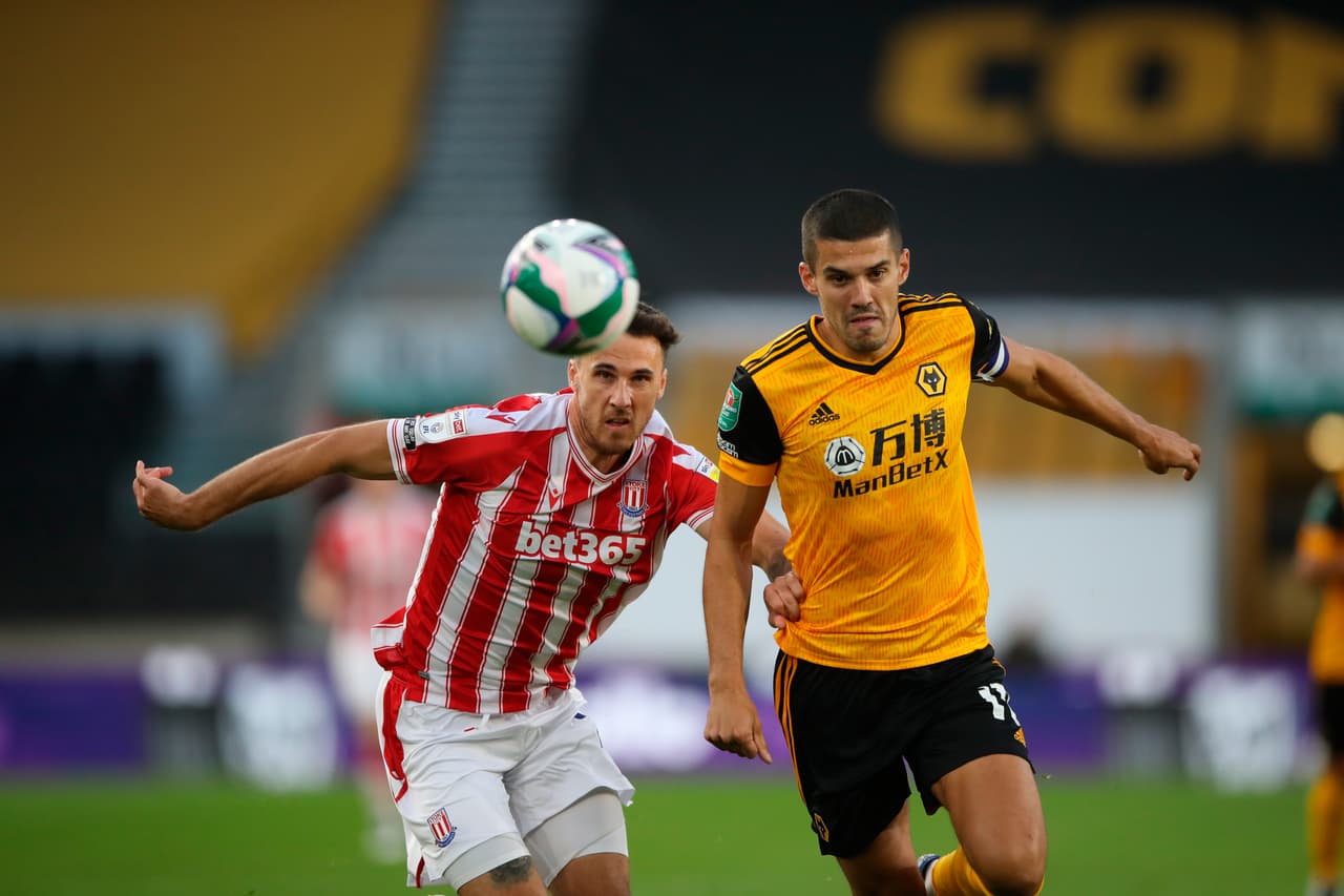 Wolverhampton cae ante Stoke City y se despiden de la EFL Cup | Raúl Jiménez ingresó al campo a los 69’ de juego. Jacob Brown 86’ marcó el tanto del triunfo que mandó a casa a los Wolves.