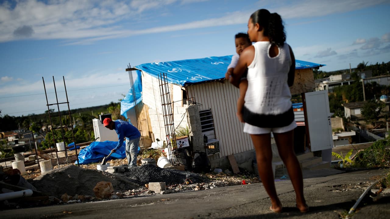 FEMA reconoce que perdió 12 contenedores en Puerto Rico con ayuda para damnificados del huracán María
