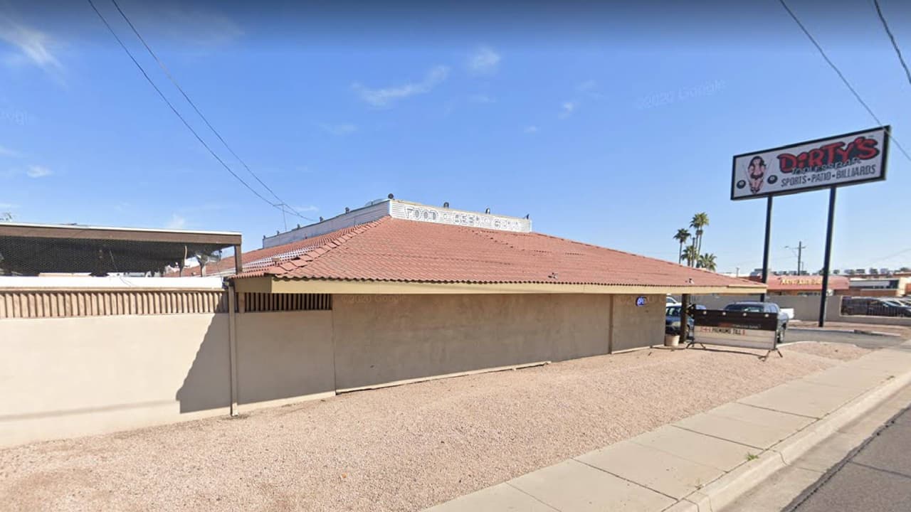Cierran ‘Dirty’s Topless Sports Bar & Grill’ en Phoenix por violar reglas de reapertura