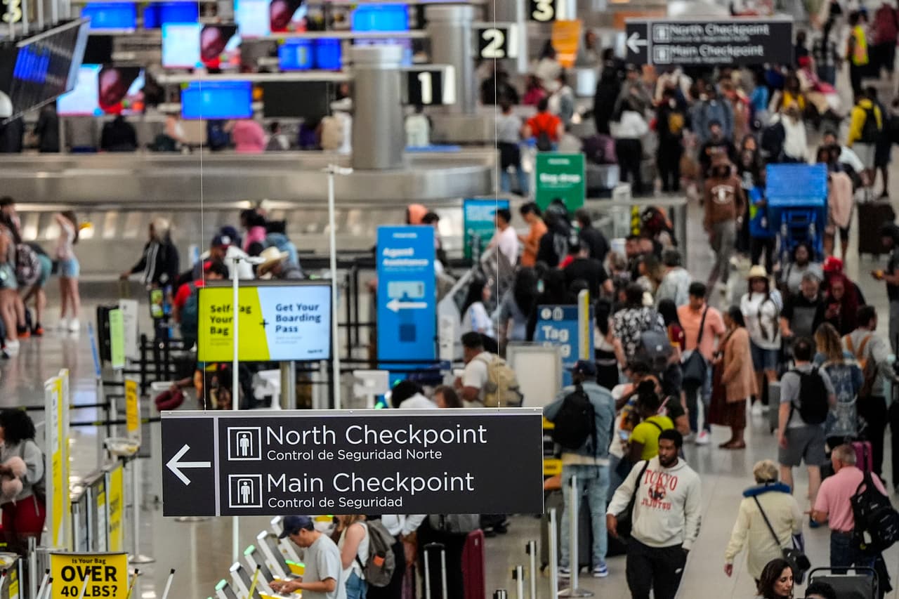 Reducción de vuelos en el aeropuerto de Atlanta: lo que debes saber tras el anuncio de la FAA