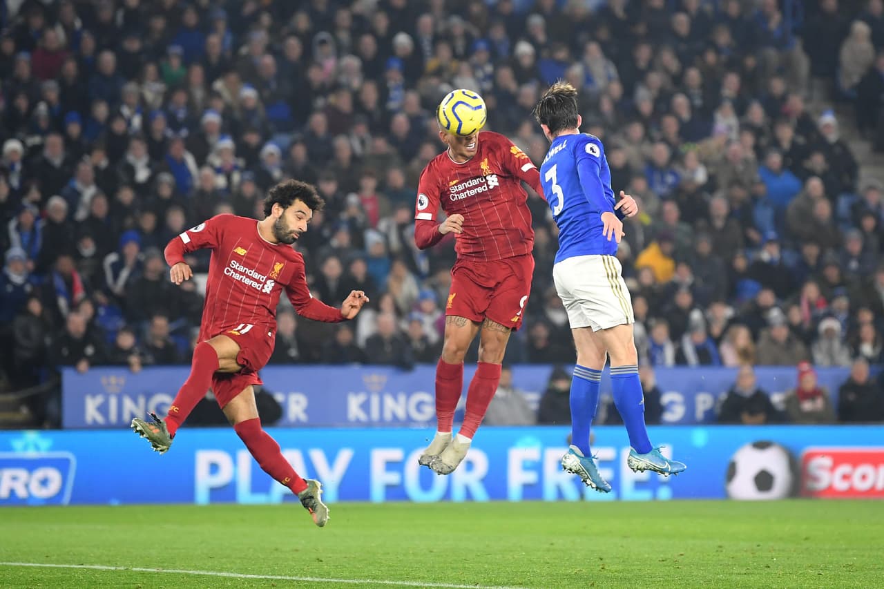 Liverpool extiende distancia de 13 puntos sobre Leicester en la Premier League. Goles de Firmino (31’ y 74’), James Milner (71’) y Trent-Alexander Arnold (78’) marcaron para los Reds.