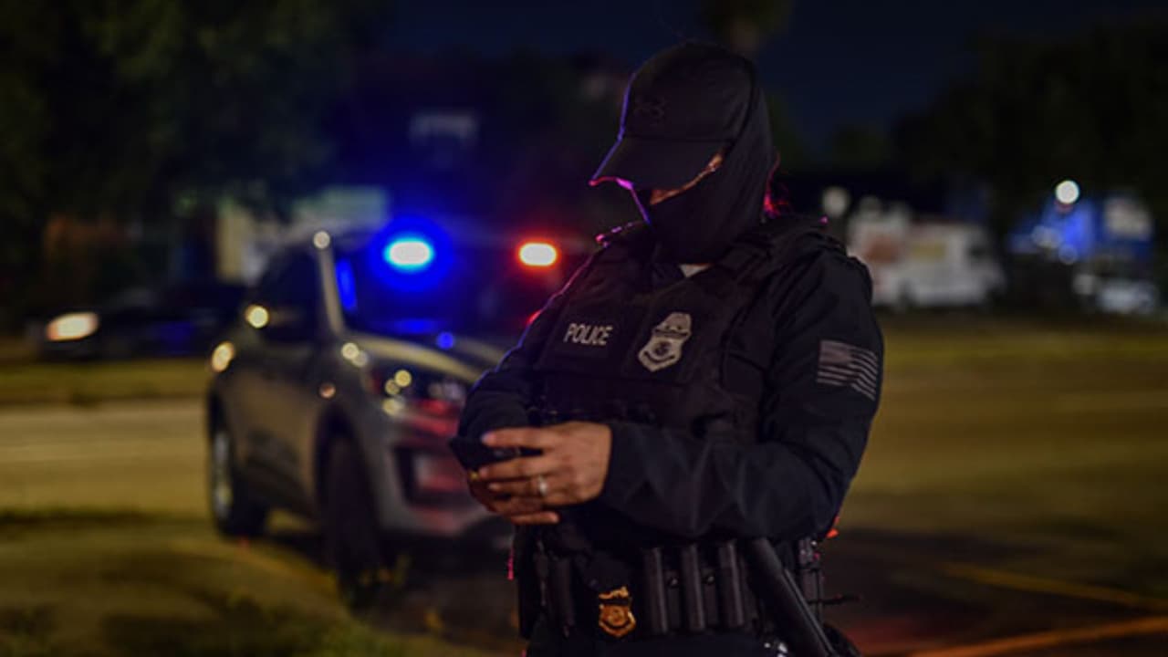 ICE Houston arrestó a más de 3,000 inmigrantes con antecedentes criminales en el cierre del gobierno