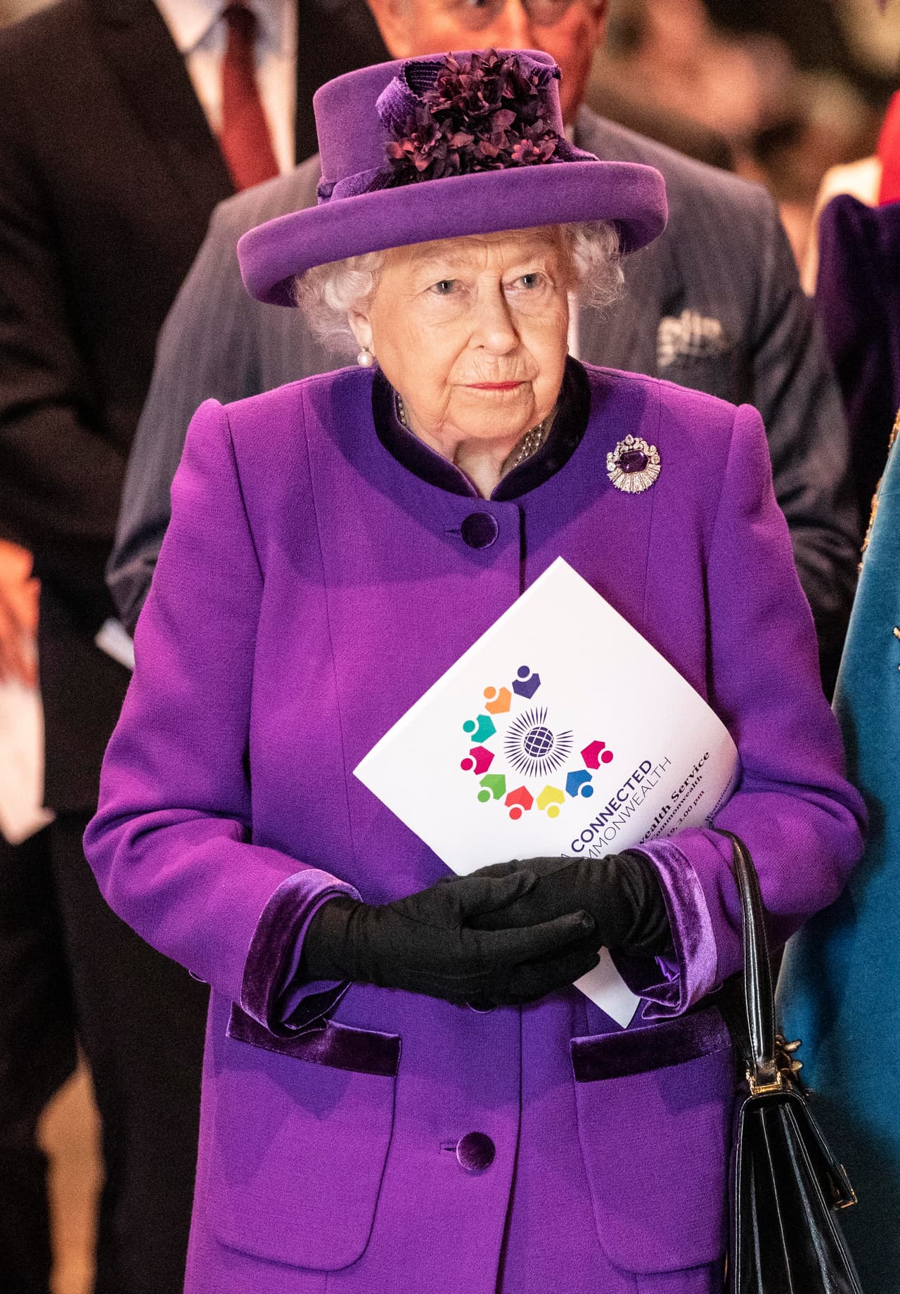 Aunque esta disposición es vigente, Isabel II no ha intervenido en la educación de sus nietos o bisnietos hasta ahora, de acuerdo con una declaración de la especialista en realeza Marlene Koenig a The Independent.
<br>