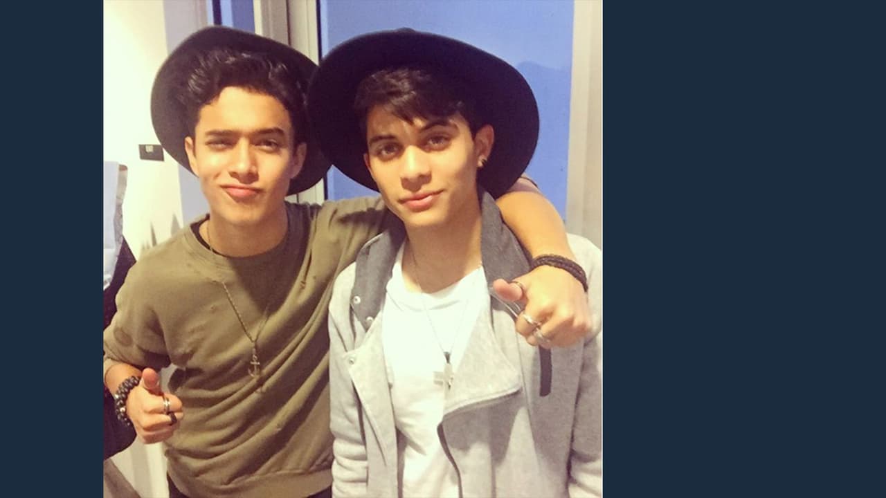 Todos saben que están luchando por el mismo sueño y al final sólo 5 serán los ganadores, pero esto no los detiene de ser buenos amigos y divertirse en su tiempo libre.