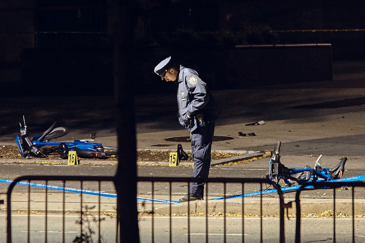 El gobernador de Nueva York, Andrew Cuomo, indicó que el agresor es un "lobo solitario" y subrayó que no hay ninguna evidencia de que forme parte de una trama mayor.