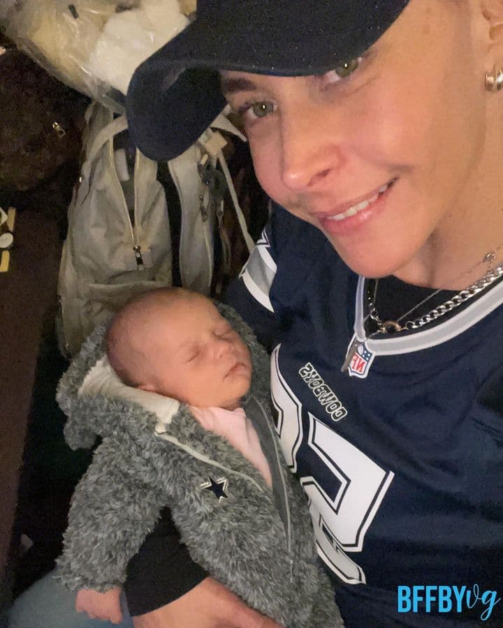 Finalmente, Guzmán aseveró: “¡Soy la abuela más dichosa, orgullosa y feliz por tenerte en mi vida! Feliz cumpleaños, Vanessa Elizabeth. Te amo”. 
<br>