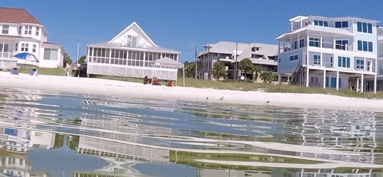 Así lucía la casa de Jimmy López, un ingeniero de sistemas de 56 años que trabaja en la fuerza aérea mexicana de la base de Tyndall, a unas 15 millas de Mexico Beach.