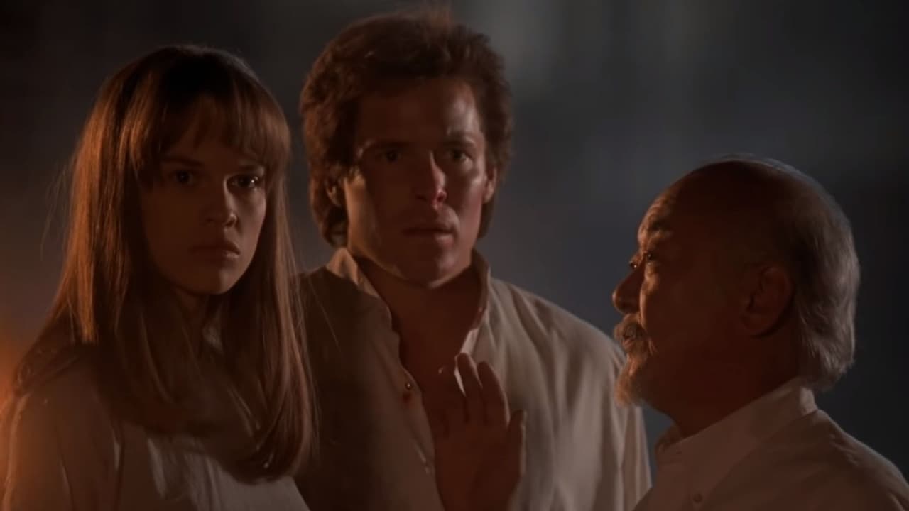 Hillary Swank (Julie Pierce) y Pat morita (Miyagi) en ‘The Next Karate Kid’ de 1994.