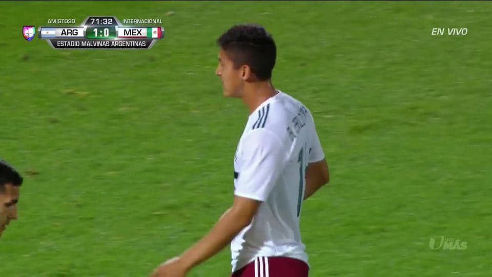 Tiro desviado de Ángel Zaldívar