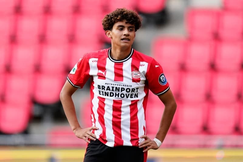 Debuta el mexicoamericano Richard Ledezma con PSV